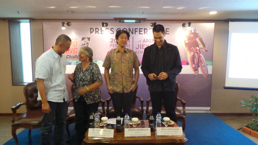 The speakers are Mr. Prajna Murdaya, Mrs. Ien Maspaitella, Mr. Toto Sugoto &amp; Mr. Dito Ariotedjo.
#NowInJIExpo