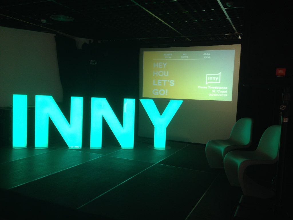 albert_sola's tweet photo. Tot a punt per l'acte @innyproject! A per totes! #StCugat https://t.co/fXTJyn0OiJ