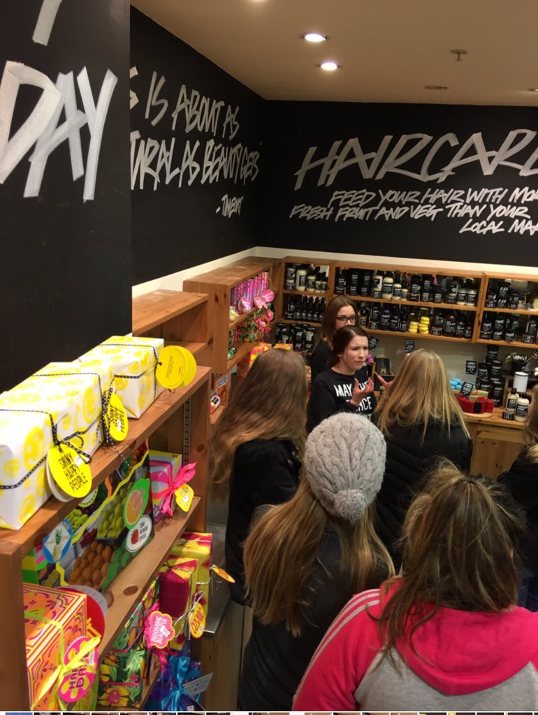 Unity_MissP's tweet image. Thank you @lushcosmetics Preston for accommodating our Year 11s, fantastic trip @UnityBlackpool