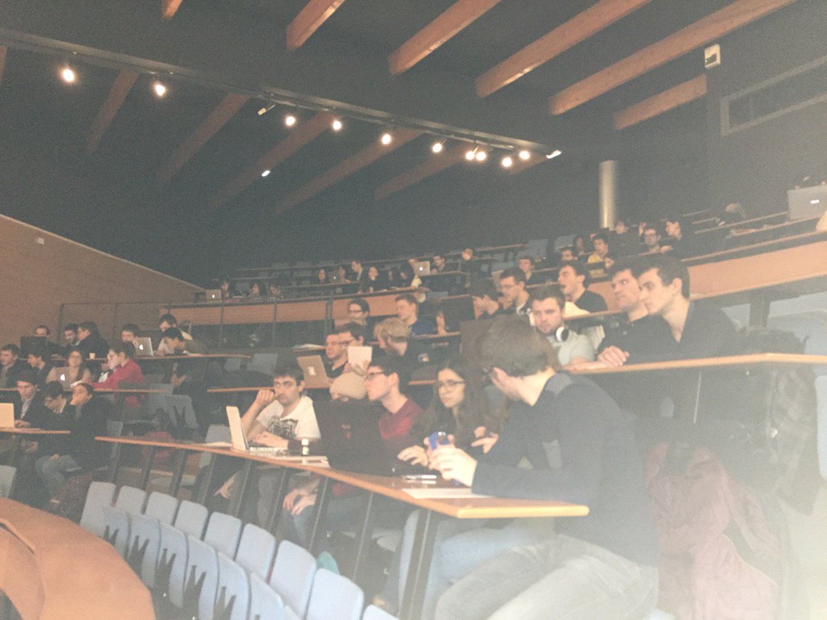 Brainstorming en ligne avec StormZ #ImagineAndMake <a href="/Centralelille/">Centrale Lille</a>