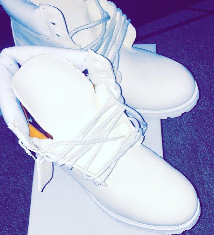Real_YOUNGBOSS's tweet photo. IFALIFESTYLE ☁️✈️ https://t.co/VH2jeeXMby