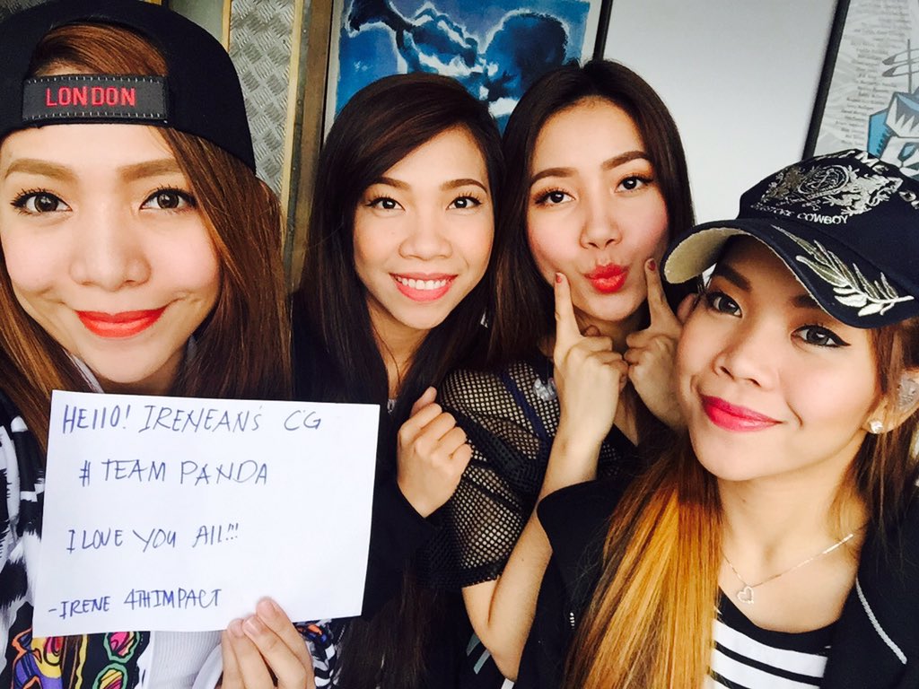 4SISTERSMUSIC's tweet photo. Before the rehearsal starts today, we did #4thImpactFanSign 😁 God bless you all! ❤️ #4thImpact https://t.co/4ah5JW9yw2