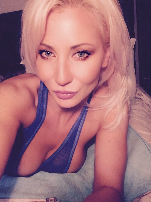 #me 💕 https://t.co/aIGj0fXljC https://t.co/d23rYGDx8f<a href="/tag/me"class="tags">#me</a>