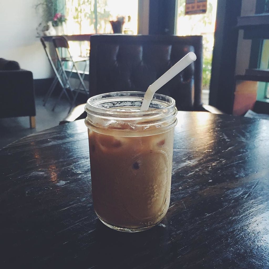 ChristnaRLove's tweet image. Refreshing on this warm winter day. #prplremote #coffee #aroundorlando #vscocam #agencylif… ift.tt/1SsGlpM