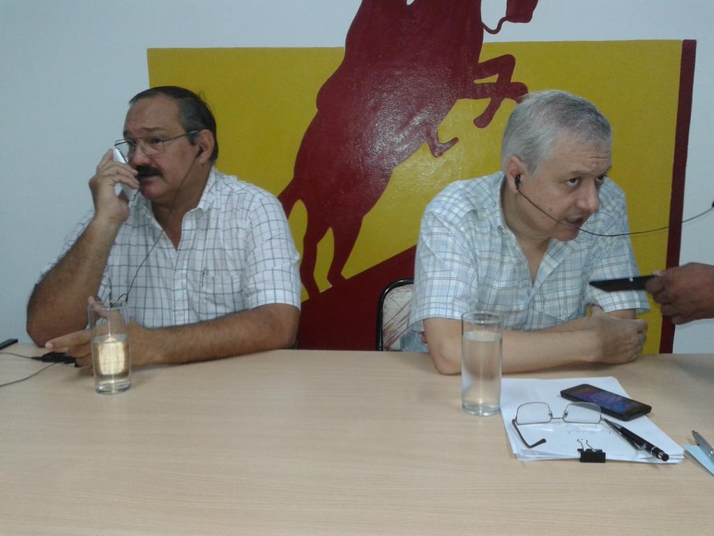 BarrientosMalek's tweet photo. Rueda de prensa lic. marcelo abril de fundacion mundo sano hablando sobre Dengue  zica y chicunya. https://t.co/OFPC8cOFPM