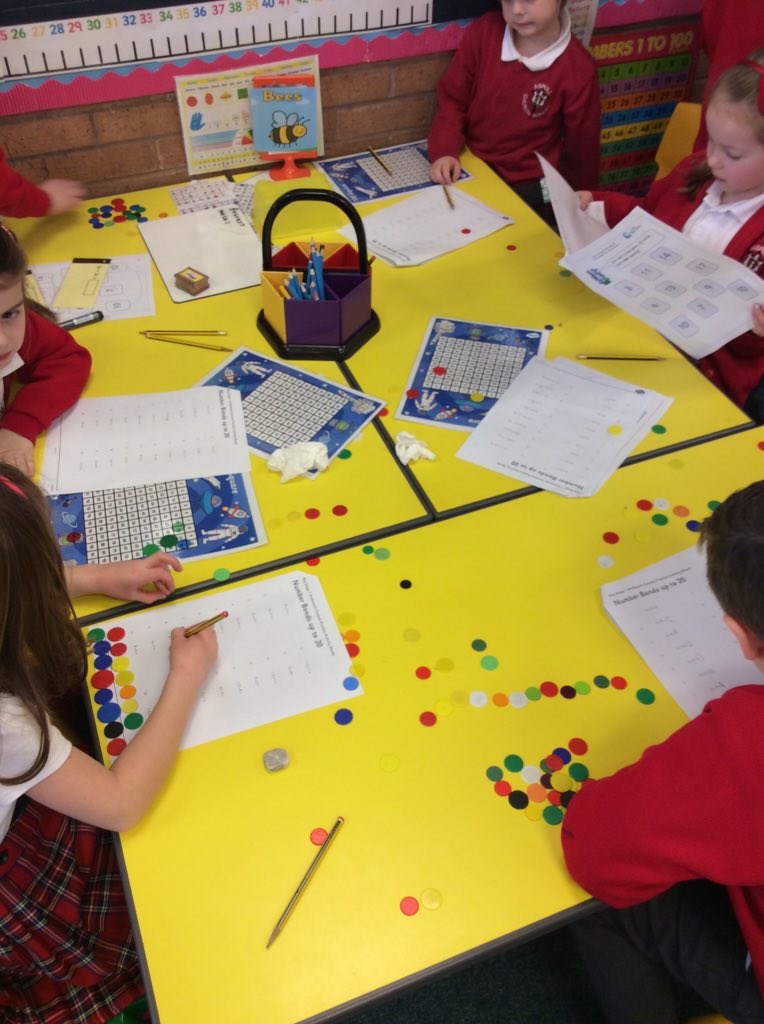 Class1Aspull's tweet photo. Number bonds to 20 this morning and then lots of mastery maths as a challenge! #challengingmaths https://t.co/fZlGNO0voc