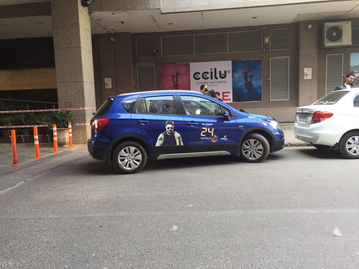 gautamdheeraj's tweet photo. Spotted the Scross Outside PVR Saket parking. Find #AnilKapoorInScross #ContestCar https://t.co/EOFua5Z8Gr