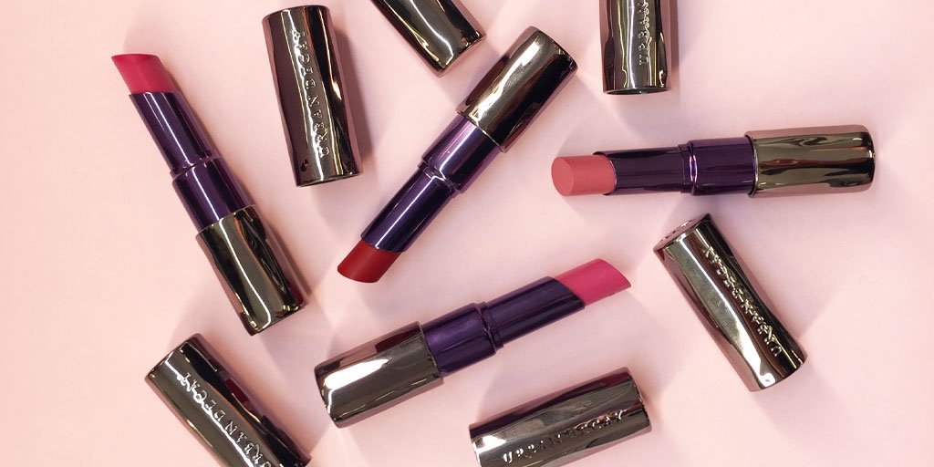 Fancy getting your hands on an <a href="/UrbanDecay/">Urban Decay</a> Revolution Lipstick hamper? #RT to #WIN! #urbandecaycosmetics #TheLSMM