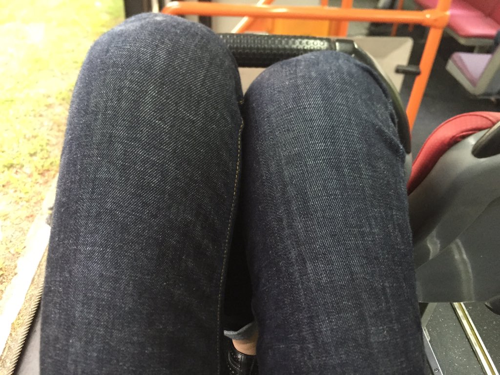 Cheekyxuan's tweet photo. If you have long legs, you have to chop 1/4 of your legs off cuz smrt ain't got space for you https://t.co/aRLTvMeb7y