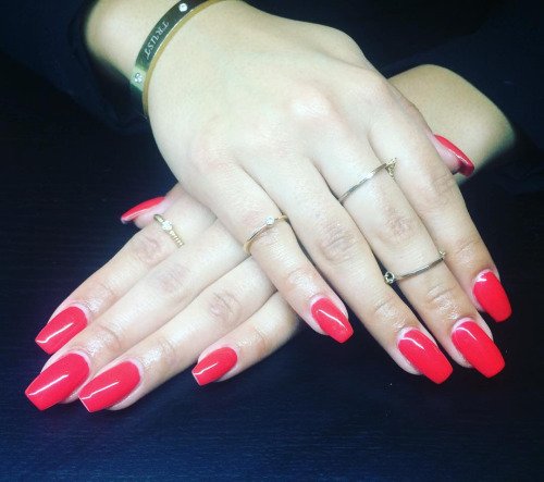 _Acrylic_Nails's tweet photo. By @hands_on_fleek_: 👄💄 #ladynails #red #nails #rednails... https://t.co/iY2fM35HSA #acrylicnails #nailart https://t.co/YfmuwXO6NZ