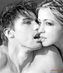 اه لوتعلمين مدى ..ما اجمل العيش على شفتاك.. وبين نهديك قبري