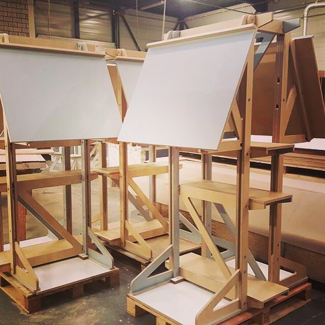 atelierttbone's tweet photo. Eerste DEZK's naar hun nieuwe thuis in #Veenendaal. Veel plezier ermee! #design #zittenishetnieuweroken https://t.co/DlKv1R0sJW