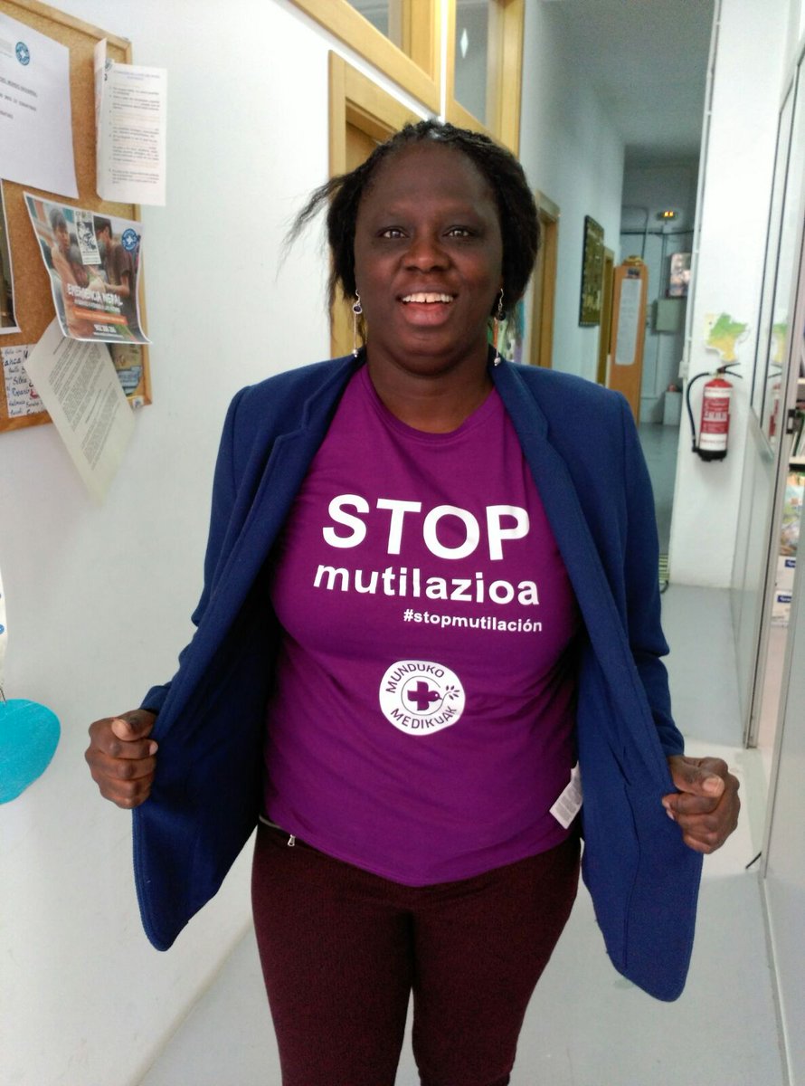 MdM_Navarra's tweet photo. Un lujo tener a esta luchadora en Navarra. Calentando motores para el día 6 #stopmutilazioa @MedicosdelMundo https://t.co/raNRqTJmqK