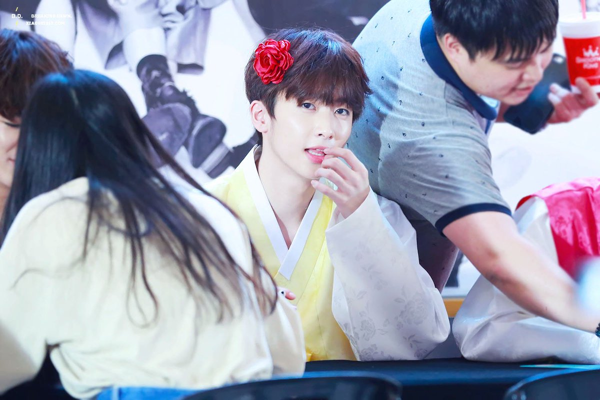 xiao981213com's tweet photo. 150925 여의도 팬싸✨
◟(∗˃̶〰˂̶∗)◞
#업텐션 #UP10TION #샤오 #XIAO 
@UP10TION https://t.co/GuT3DU5esf