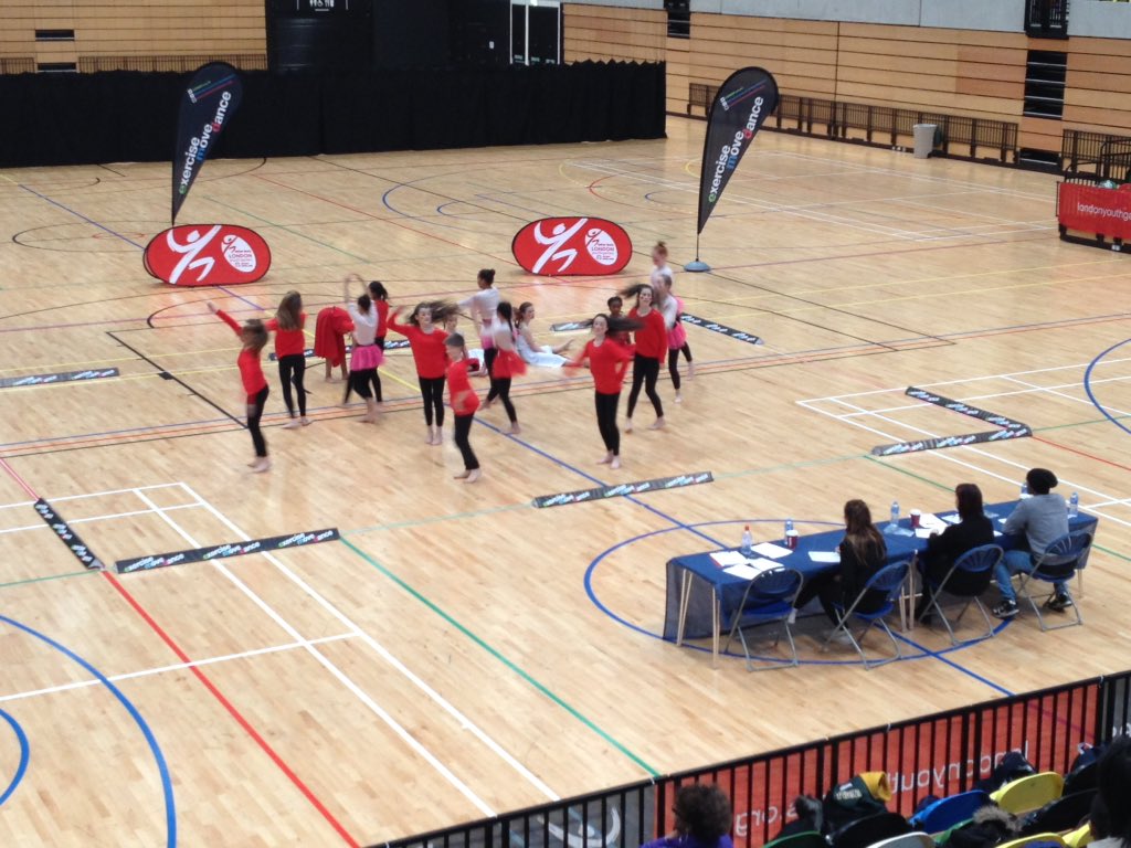 SSPSutton's tweet photo. @glenthornePE @LdnYouthGames #judgefeedback #goodcostume #stayedincharacter #lovedthis @EMDForLife #proudtobe ⭐️⭐️⭐️ https://t.co/JPaca8SoYP