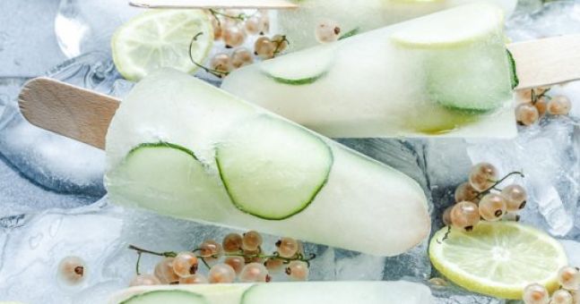 HerFamilydotie's tweet photo. Stop Everything. Go Make These Gin And Tonic Popsicles (You're Welcome): https://t.co/asPD3wz4T3 https://t.co/qMABl5tcW0