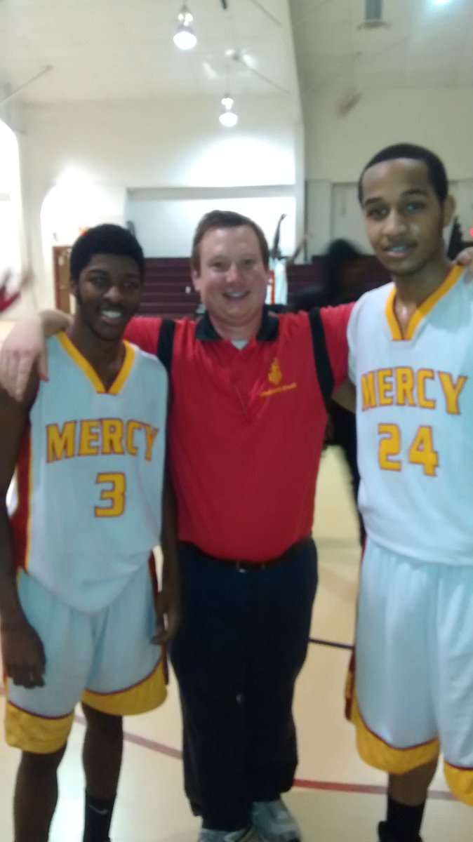 MercyHoops's tweet photo. Coach w/ the 2 seniors - Fiq and Big Nick https://t.co/c7EE3zfZUF