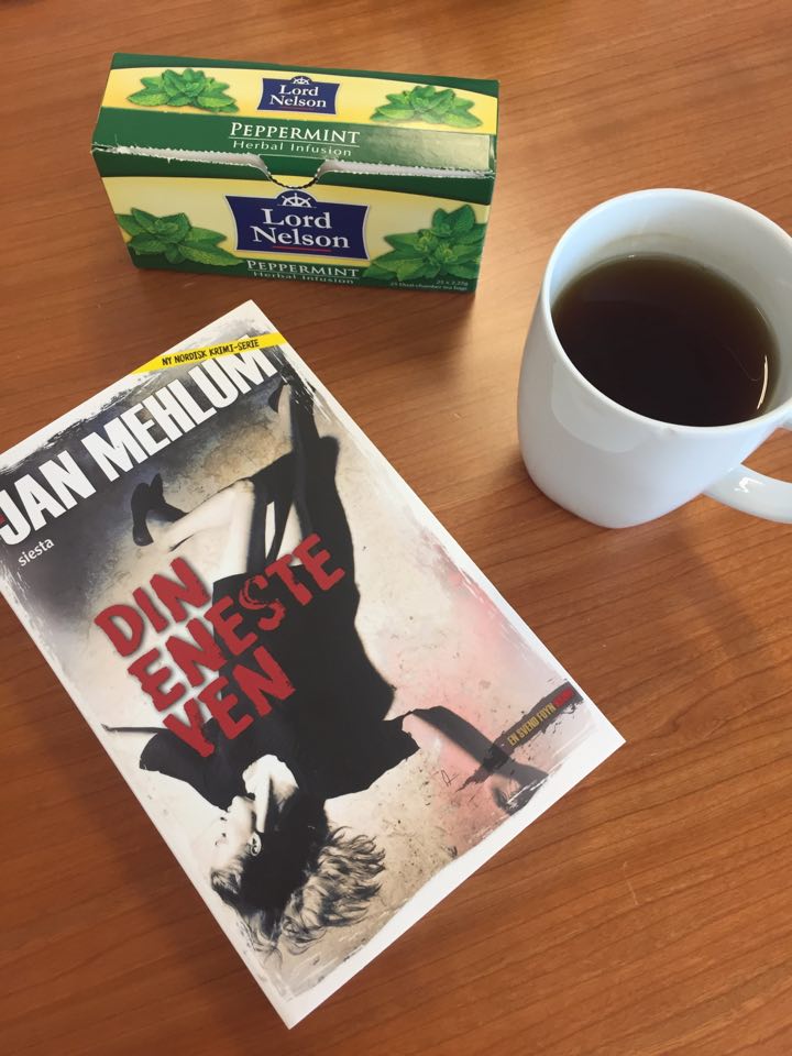 Det er tid til en siesta her på forlaget. Hvordan slapper du bedst af i løbet af dagen? #Siesta #afslapning #bøger