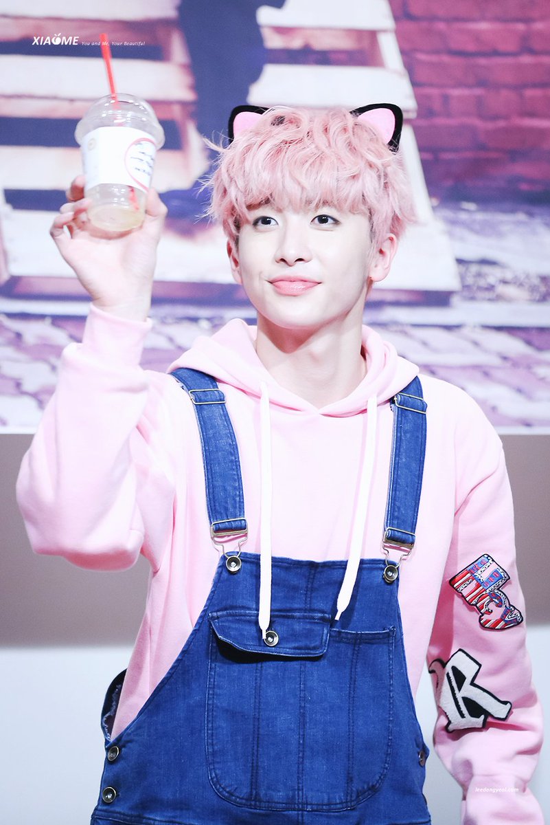 xiaoMe981213's tweet photo. 151206 피치미로 우주 끝까지 정복한 이댜오 🍑💕🎅😸 @UP10TION #업텐션 #UP10TION #샤오 https://t.co/aj7CHUzYRu