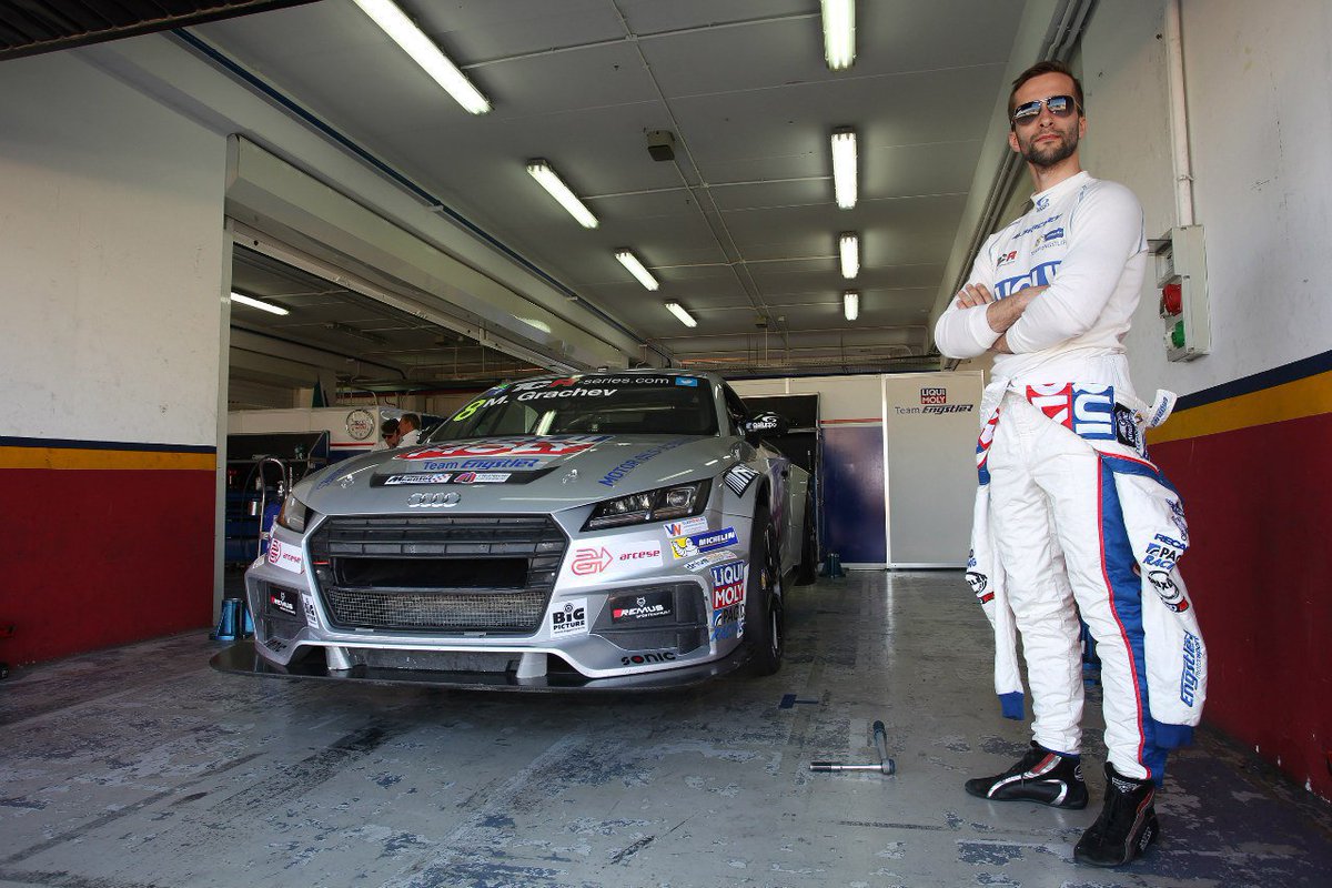 TCRSeriesRu's tweet photo. @michaelgrachev продолжит выступать за Engstler Motorsport #TCRIntl #TCRSeriesRu https://t.co/nW2gwYmuFn https://t.co/K09QE7K8ul