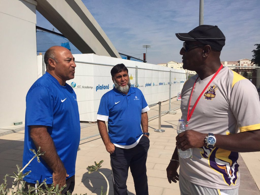 Glad to meet Sir Viv. Will never forget the sleepless nights he gave! <a href="/ICCAcademy/">ICC Academy</a> <a href="/thePSLt20/">PakistanSuperLeague</a> <a href="/TheRealPCB/">Pakistan Cricket</a>