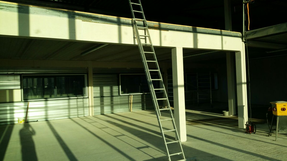 Liftlease's tweet photo. #verbouwing nieuwe #locatie #bunnik in volle gang lees #blog Liftlease https://t.co/vZLcuCecra https://t.co/1Hdcm4ukM9