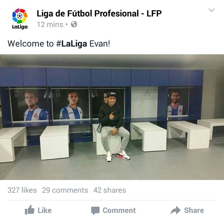 Bolanet's tweet photo. #SekilasBolanet Indonesia bangga! La Liga RESMI menyambut dan memperkenalkan Evan Dimas. Sukses @Evan_DD ! https://t.co/0yqDUKczZ5