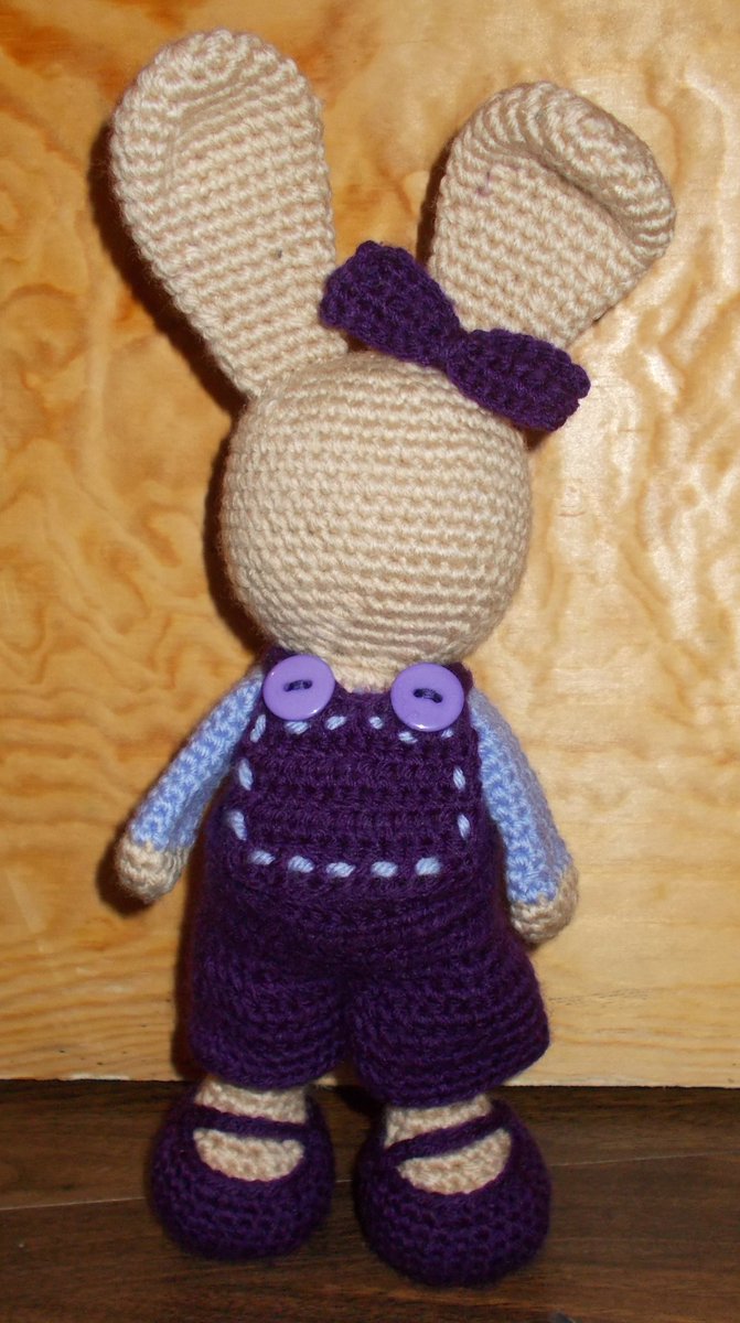 MaryamTeddies's tweet photo. #Notintheshops These little bunnies can be made in Any colour you desire. To order email maryamteddis@hotmail.com https://t.co/i9lSuSvkod