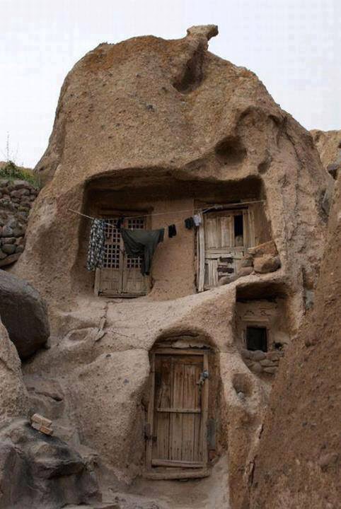 DLEindiah's tweet photo. 700 year old Iranian Home. https://t.co/uopYhmN4fj