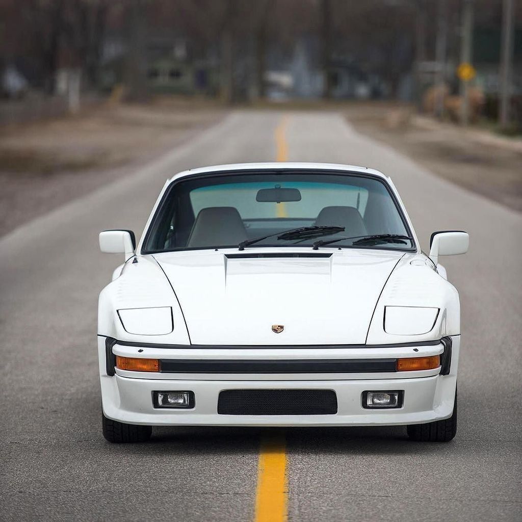Vintage_Porsche's tweet photo. Credit @930se via Instagram #ClassicPorscheForSale Porsche 930S... Making a bee-line! | Cr: David Villarreal. #911f… https://t.co/r0gxt4zuuD