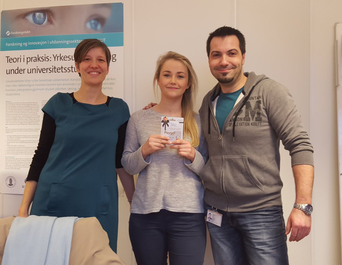 magnus_s_n's tweet photo. Celebrating the winner of #learningbiology2015 last quarter @sfubioceed #excellence Photos: https://t.co/1qkfORSo5h https://t.co/95LuMNoPTR