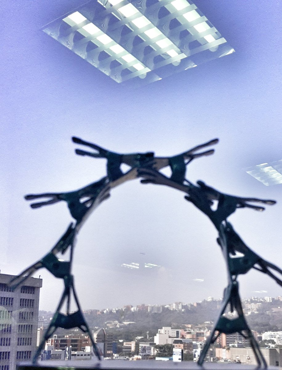 nelwinrodriguez's tweet photo. De que lado está  la ventana? #SmartPic #SmartVenezuela #WeAreSmartmatic @smartmatic @SmartmaticEsp https://t.co/K7kKl2TKGr