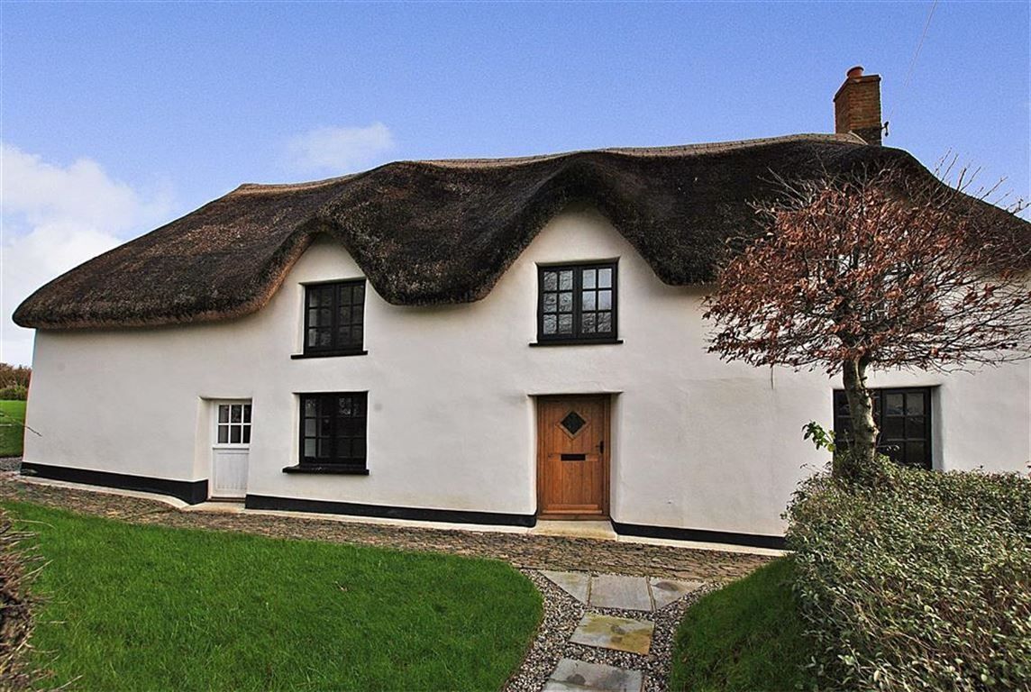 bopproperty's tweet photo. #property #sale Property of the day: 3 bed, choc box cottage. £395,000 no chain.
https://t.co/fUY8mhzEb6 https://t.co/7MczrZLume