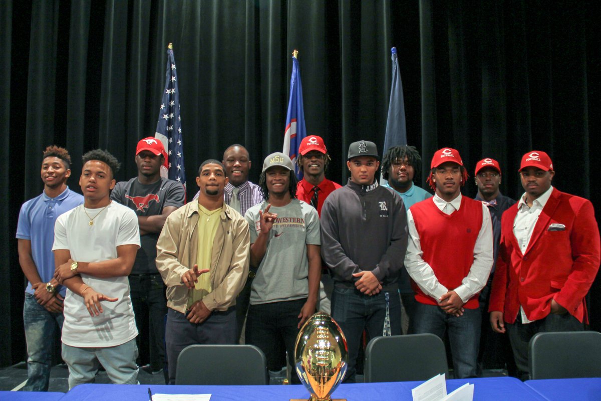 DickinsonISD's tweet photo. Congratulations to the athletes! #NationalSigningDay https://t.co/LLrYxp4Hky
