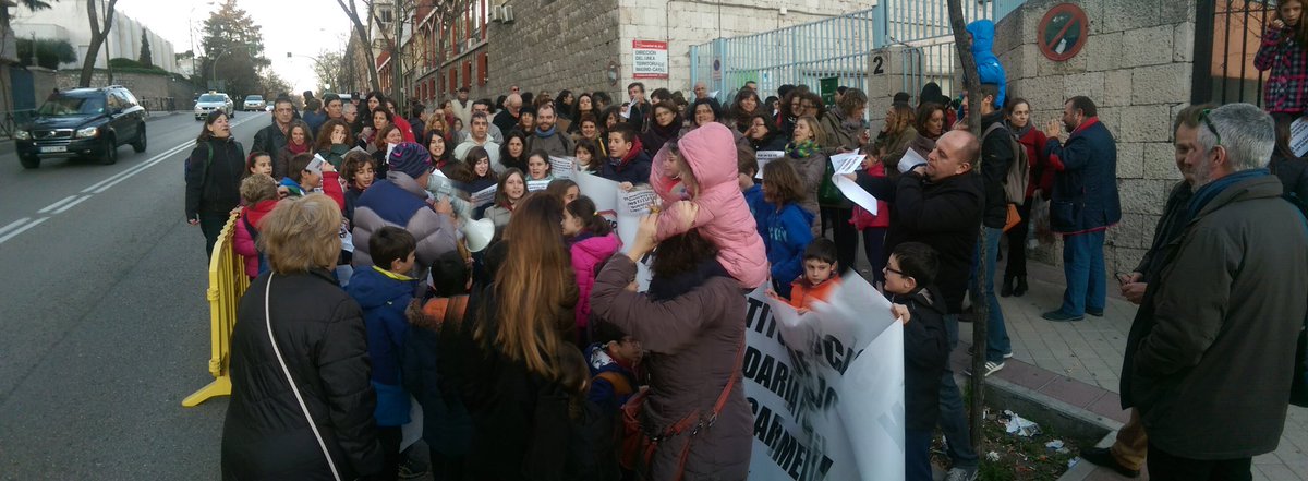 Asociación Vecinal Montecarmelo tweet media