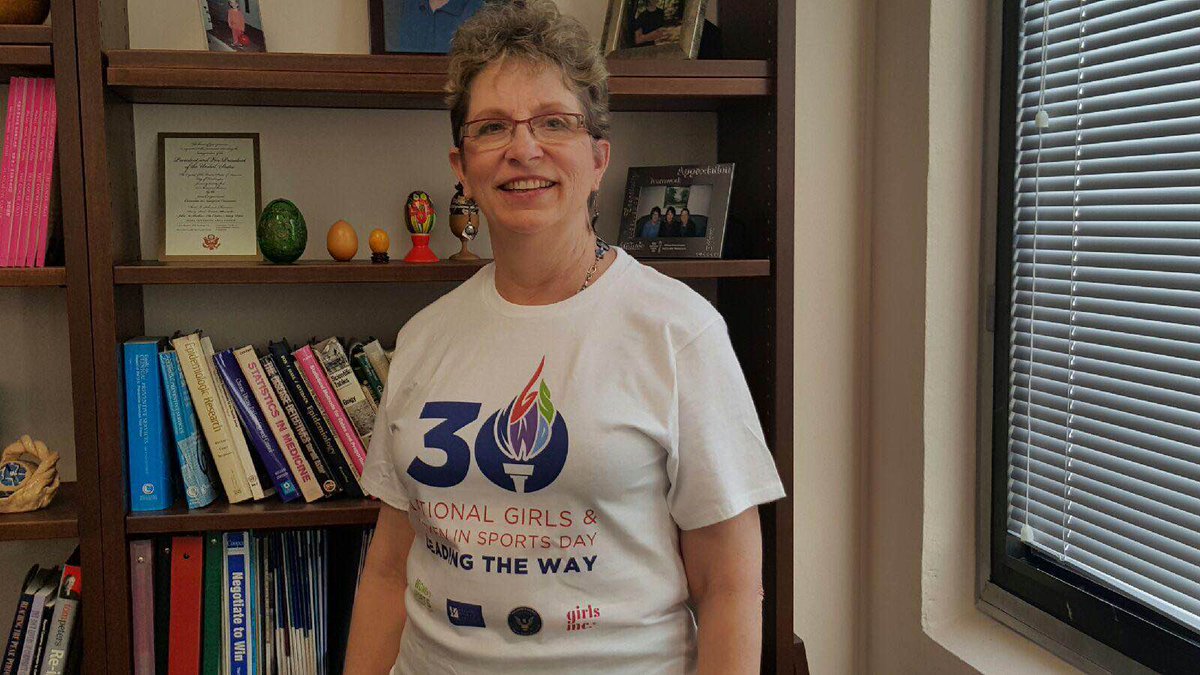 PhSmAustin1's tweet photo. RT @womenshealth: We’re celebrating #NGWSD! Encourage the girls/women n ur life 2 get active https://t.co/xo7y5l6m1r https://t.co/fyQAPOD4ba