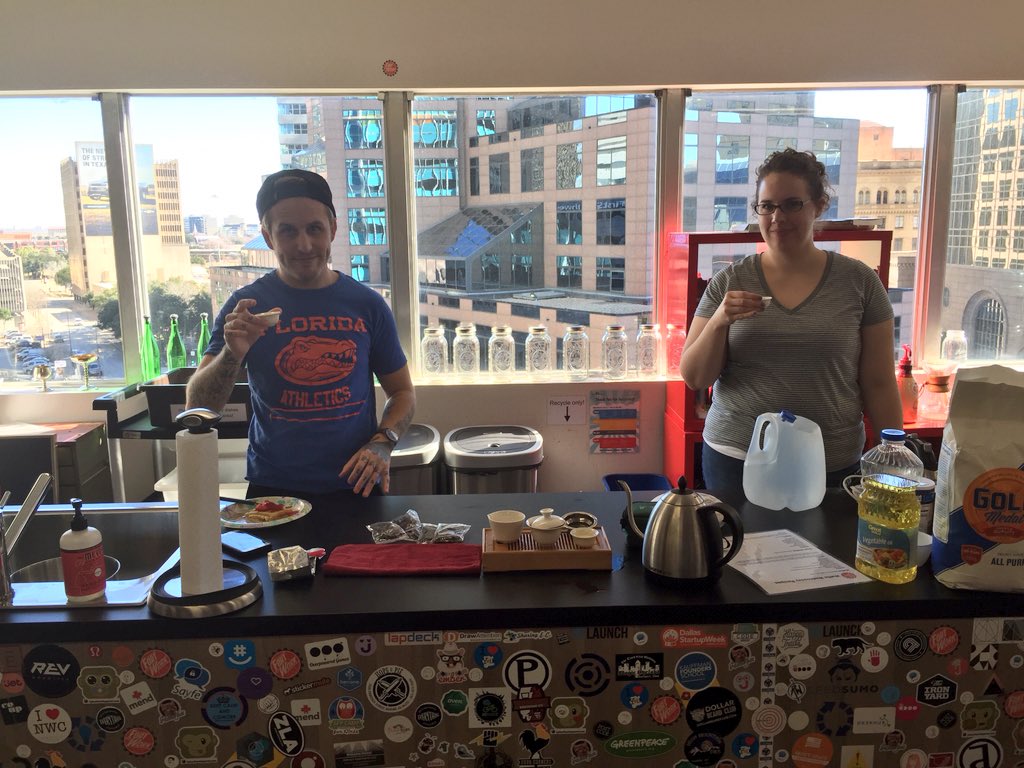 teatableproject's tweet image. Yeah. Tea table with @iOren and @thetwosents at @FortWork again. Last one was 12 months ago! #teatableproject