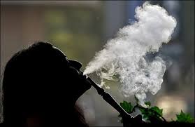 #مسودنيـن 
غير كون الله حط بينه #عقل
نحلم انطير بجنح مثل #الطيور 
واحنه فوگ الگاع ما نمشي #عدل