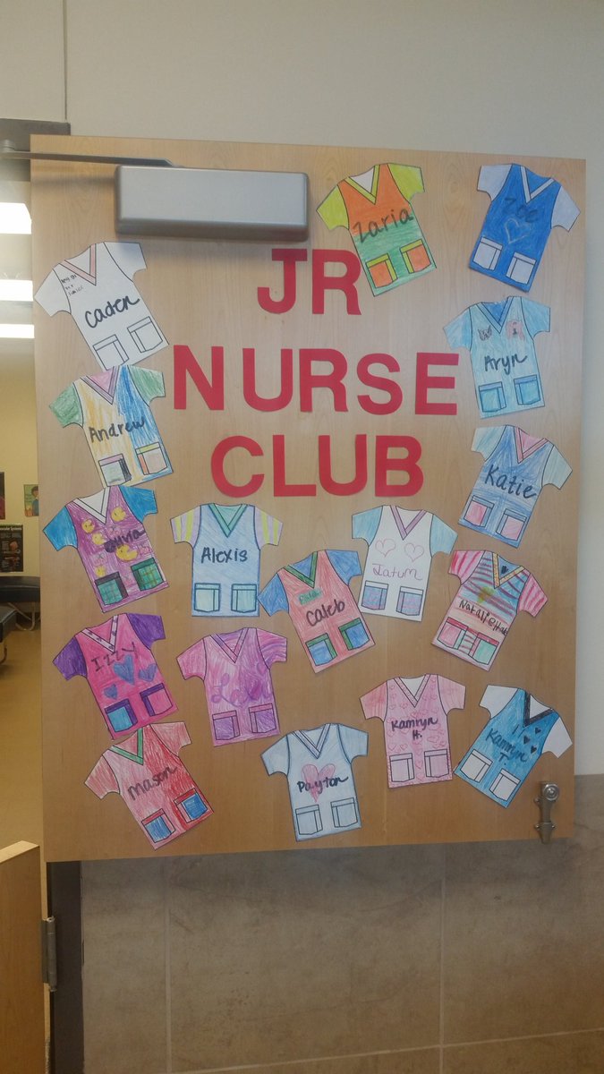 NurseLeverich's tweet photo. Welcome to the Junior Nurse Club! Spring semester! #juniornurses #clinkscale #ScrubLife https://t.co/xBWhQkyh1E