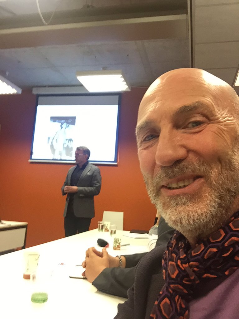 HansRuinemans's tweet photo. @paulterwal about international speaking #psah https://t.co/CpVsDCuxSI