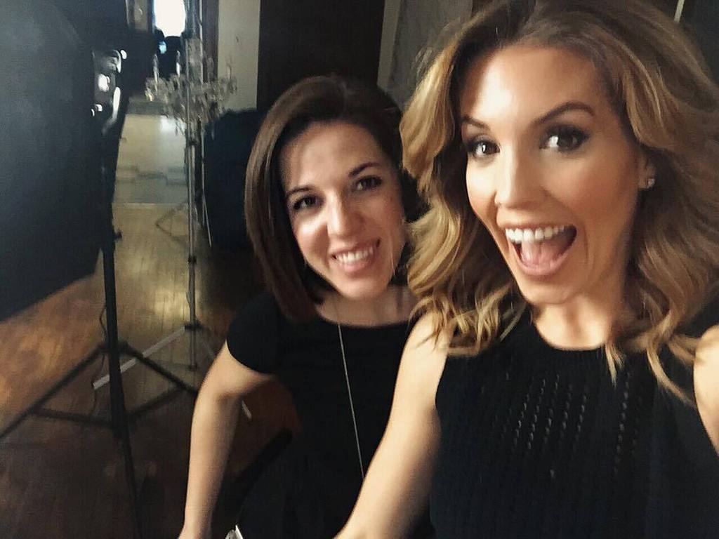 Mat7ejVybiral's tweet photo. In-studio today with @autumnstankay and her glamour photo sessions. Can't wait to see! I'm a total natural #thatsal… https://t.co/GkQQePHGLW