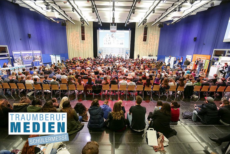Miss_Moneypen's tweet photo. Welche Medienevents dürft ihr als junge Schreiberlinge auf keinen Fall verpassen? Diese: https://t.co/v4m3fcZXd4 https://t.co/NcMlYZDErm