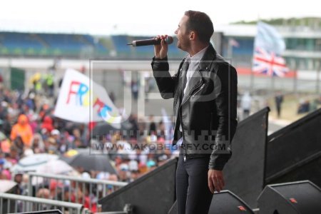 HelenTT_MO's tweet photo. #pictureofastar @JAYJAMES #silverstone2015 https://t.co/z2bQpECldx