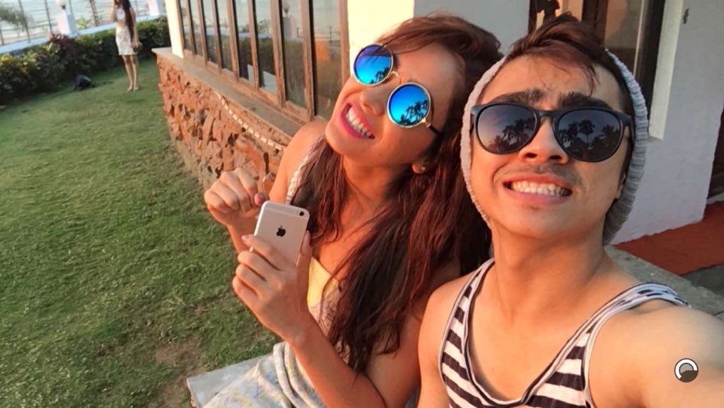 Embedded image permalink