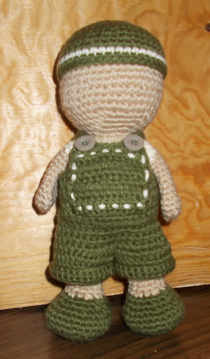 MaryamTeddies's tweet photo. This little guy is tooo cute. Can be made with perrhaps a white kufi and white creps #notintheshops #handmade https://t.co/D119gLsChD