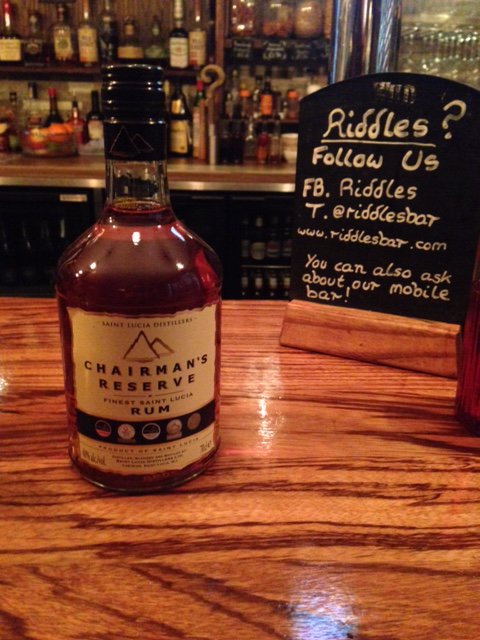 riddlesbar's tweet image. Also introducing new to our shelves this gorgeous award winning St Lucia rum from @ChairmansUK #stunning #sazerac