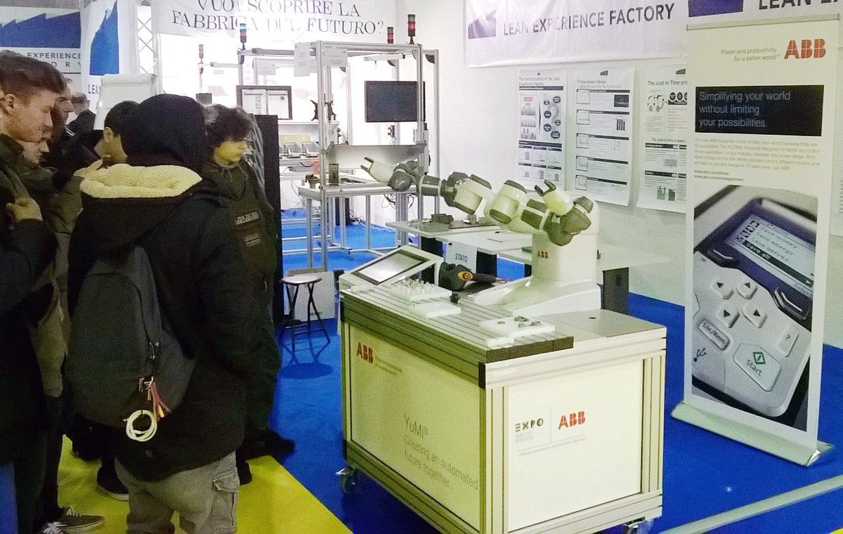 ABBItalia's tweet photo. Giovani e curiosi visitatori alla scoperta di #yumirobot e delle sue qualità a #SamuMetal https://t.co/hlPyQWQmNI https://t.co/muxHEPnxzU