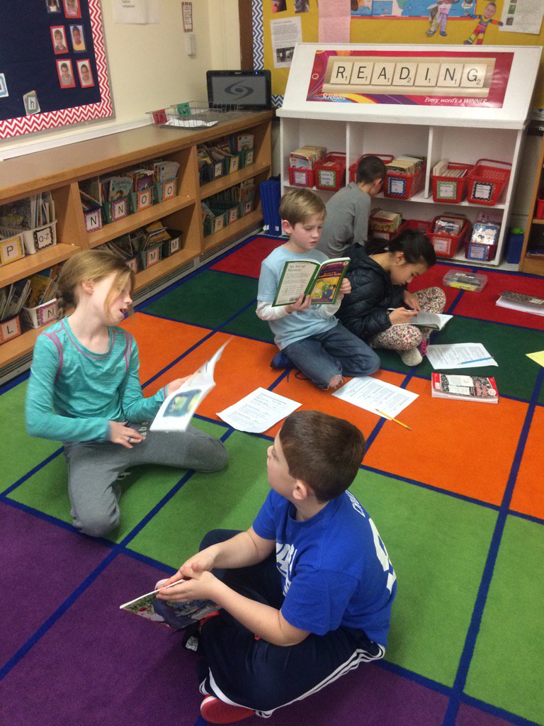lgriffith20's tweet photo. Book discussion partnerships! #2griffith @WPSCoolidge https://t.co/nUdX8fTdpg