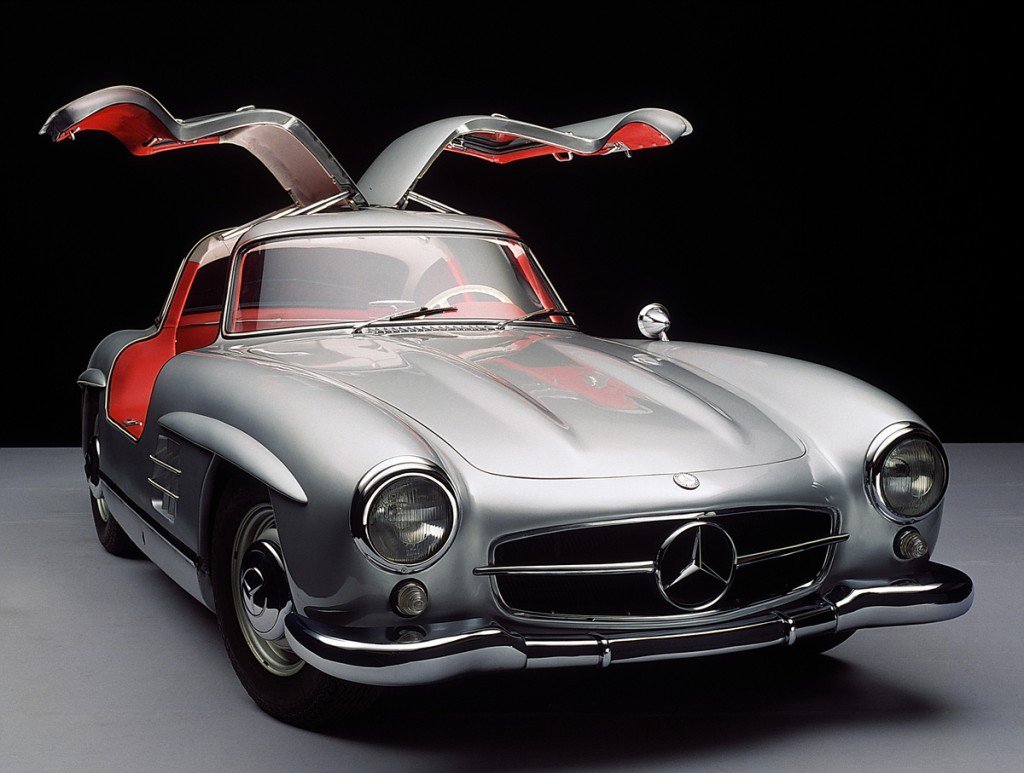 AutosCheatSheet's tweet image. Happy 130th birthday, @MercedesBenz! Here are 10 of its greatest #cars: cht.st/wrrtu #luxurycars