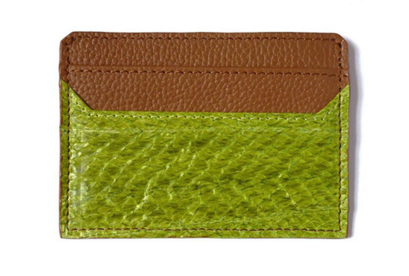 ModeForMe's tweet photo. Fully funded and through to production! The Arago card holder is still available for purchase until the 12th Feb. https://t.co/rRJ8sZScUH